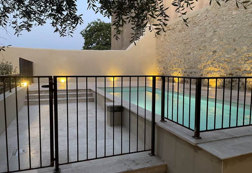 piscine-exterieur-detente-groupe