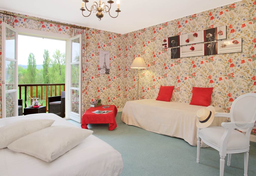 Chambre quadruple Coquelicot  Junior suite 26 avec lit gigogne et balcon - PMR