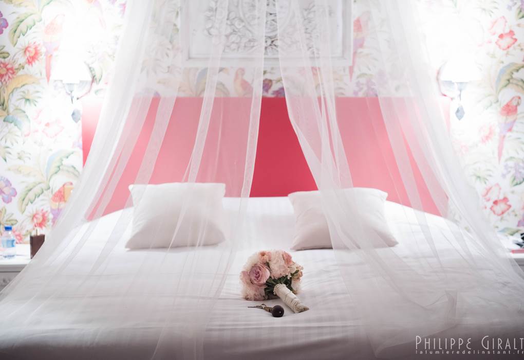 Mariage au Château de Puy Robert chambre Perroquets