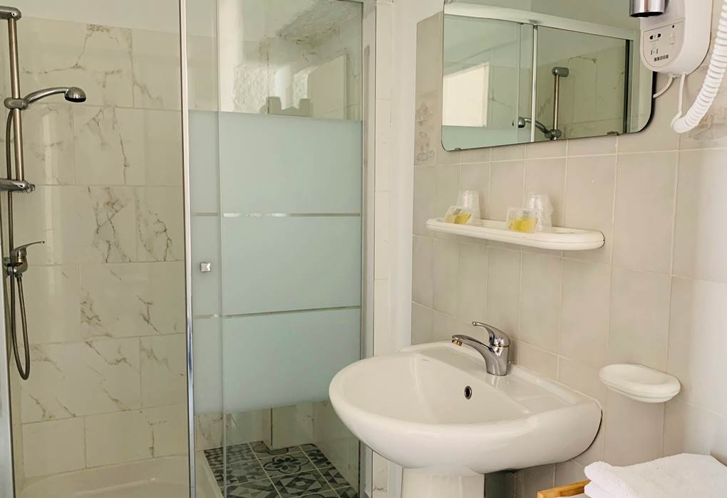 salle d'eau hotel sole e mare