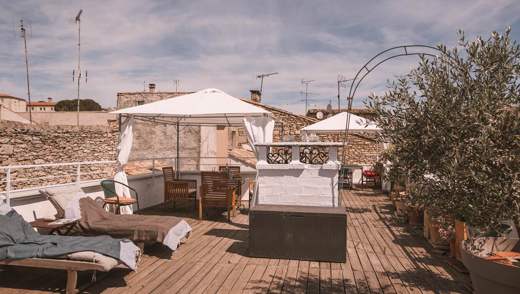 just arrived on the spectacular rooftop