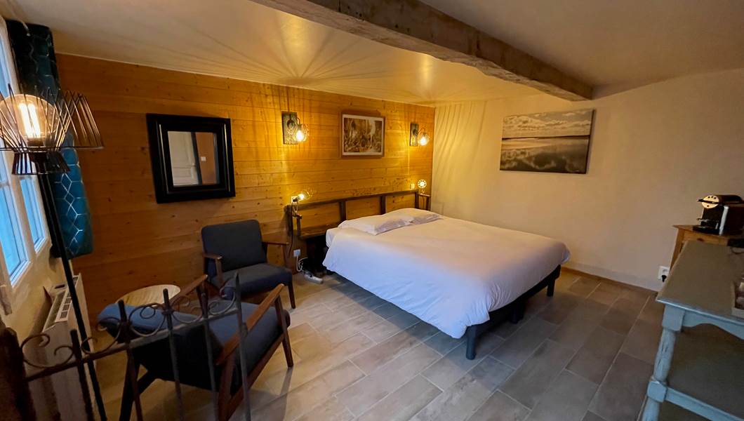 © Au Presbytère de Saigneville - la double de mademoiselle Juliet