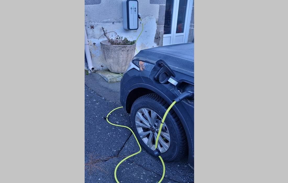 Borne de recharge Au Coeur Du Volcantal