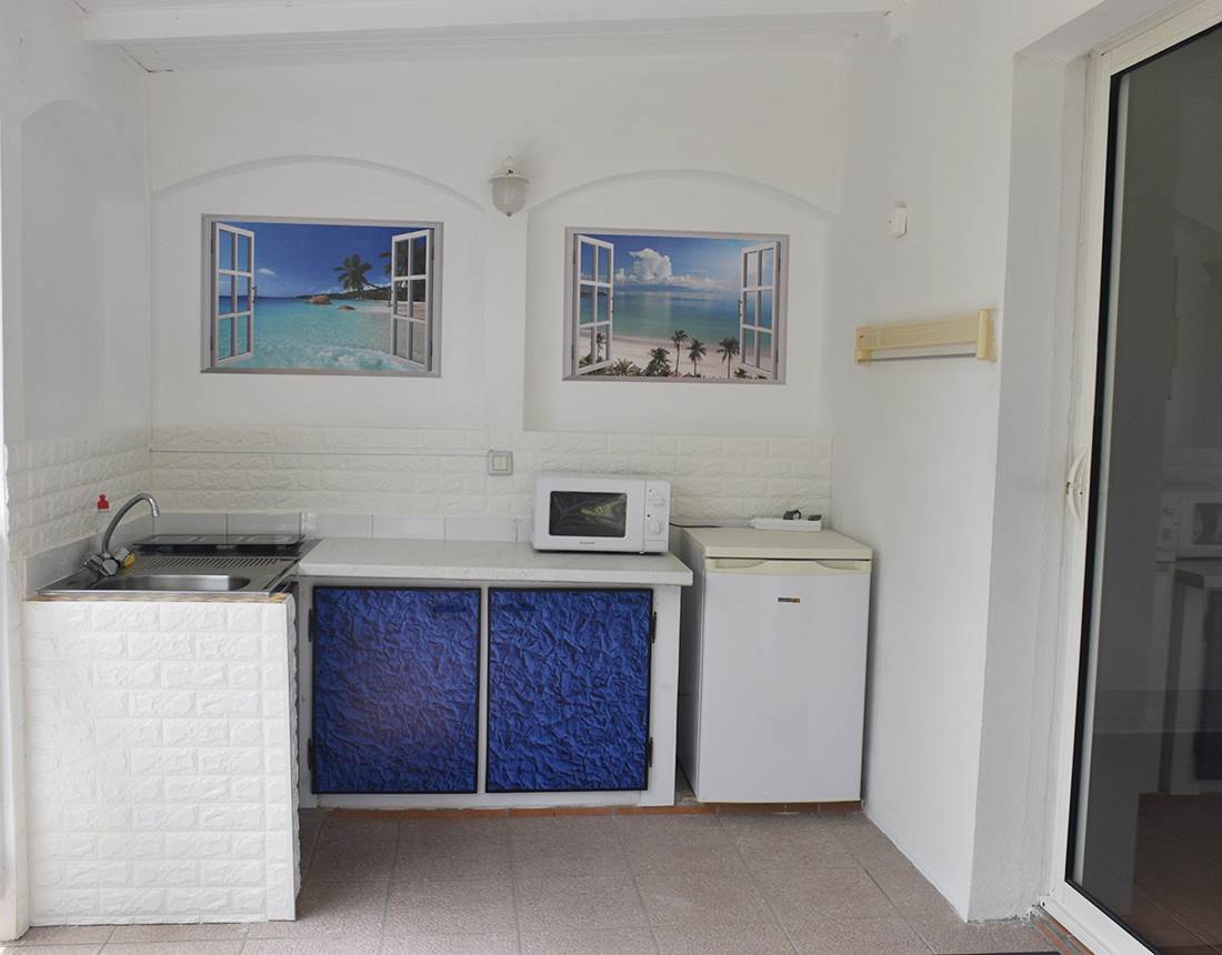 Les Saintes kitchenette