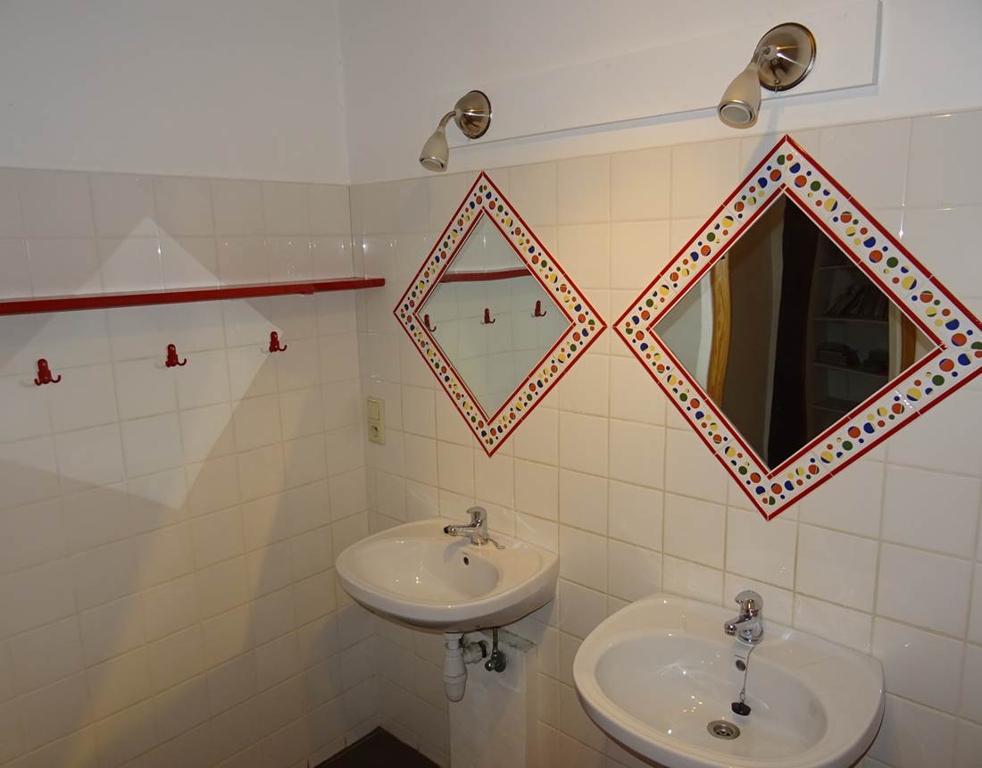 Vue dans la salle de bain