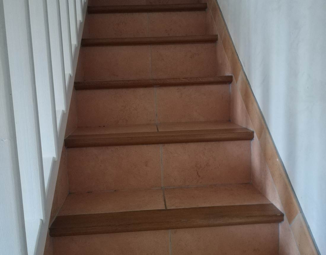 Escalier un peu étroit