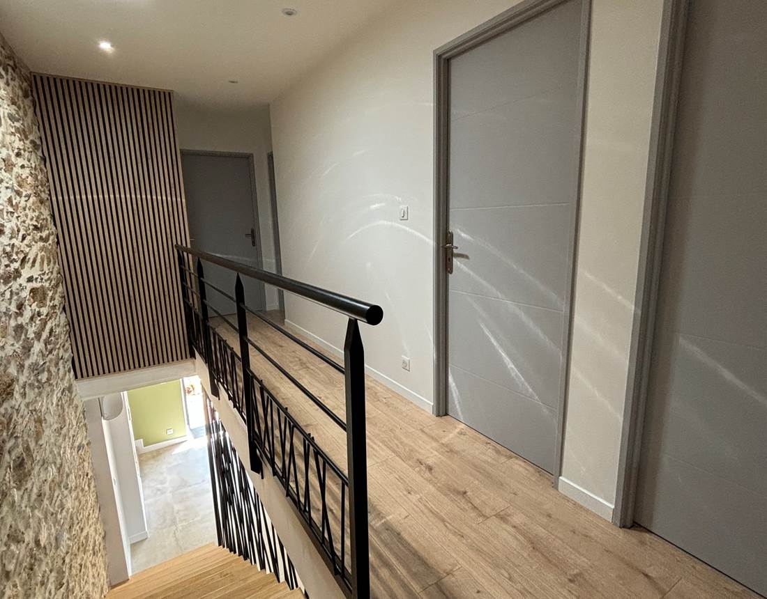 couloir étage clos des hirondelles limousin