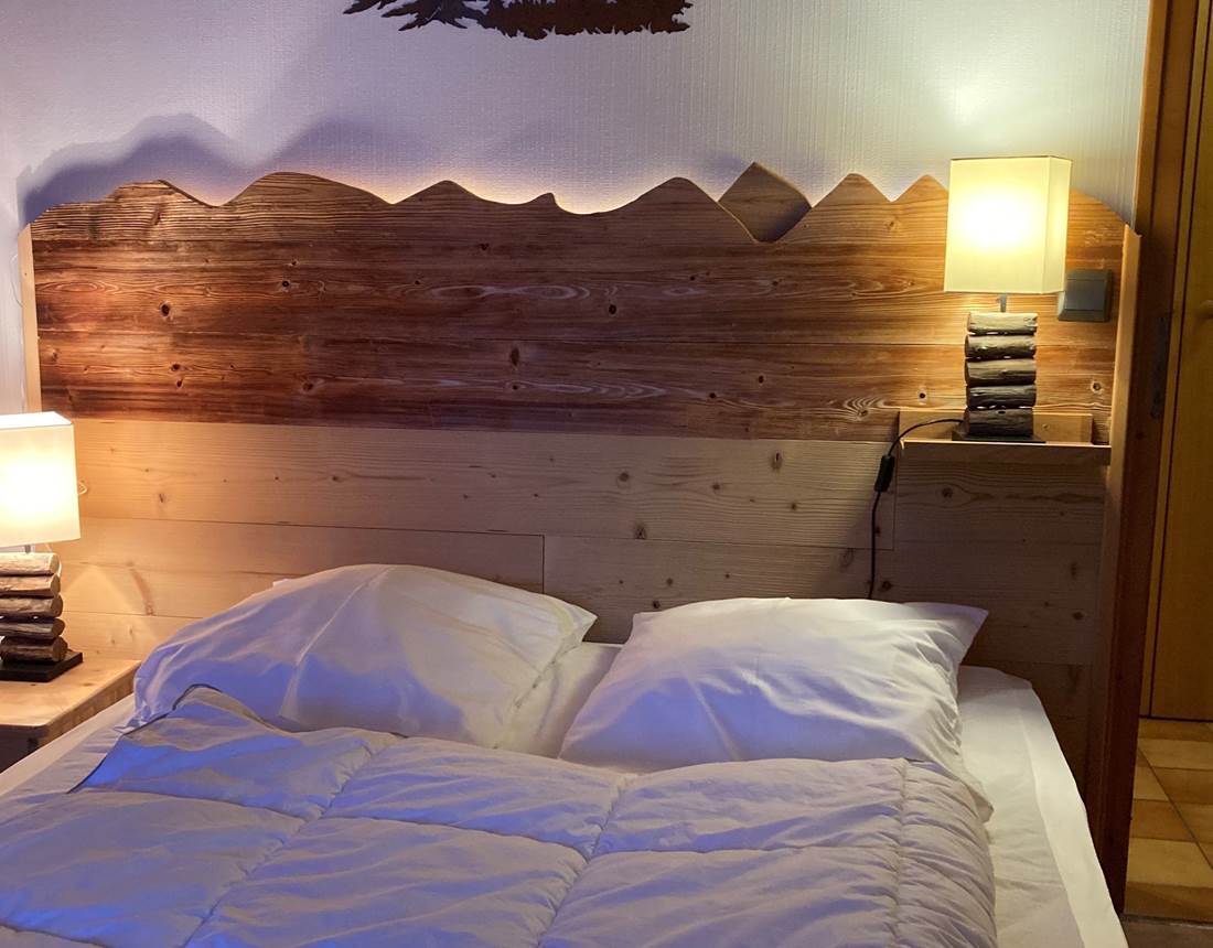 Chambre 1: 1 lit double et balcon