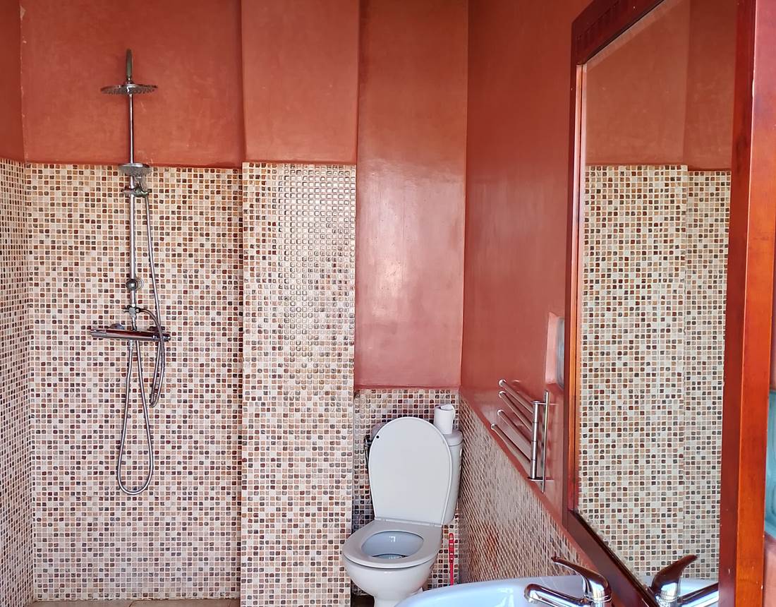 Chambres 1 & 2 Salle de Bain Partagé (16)