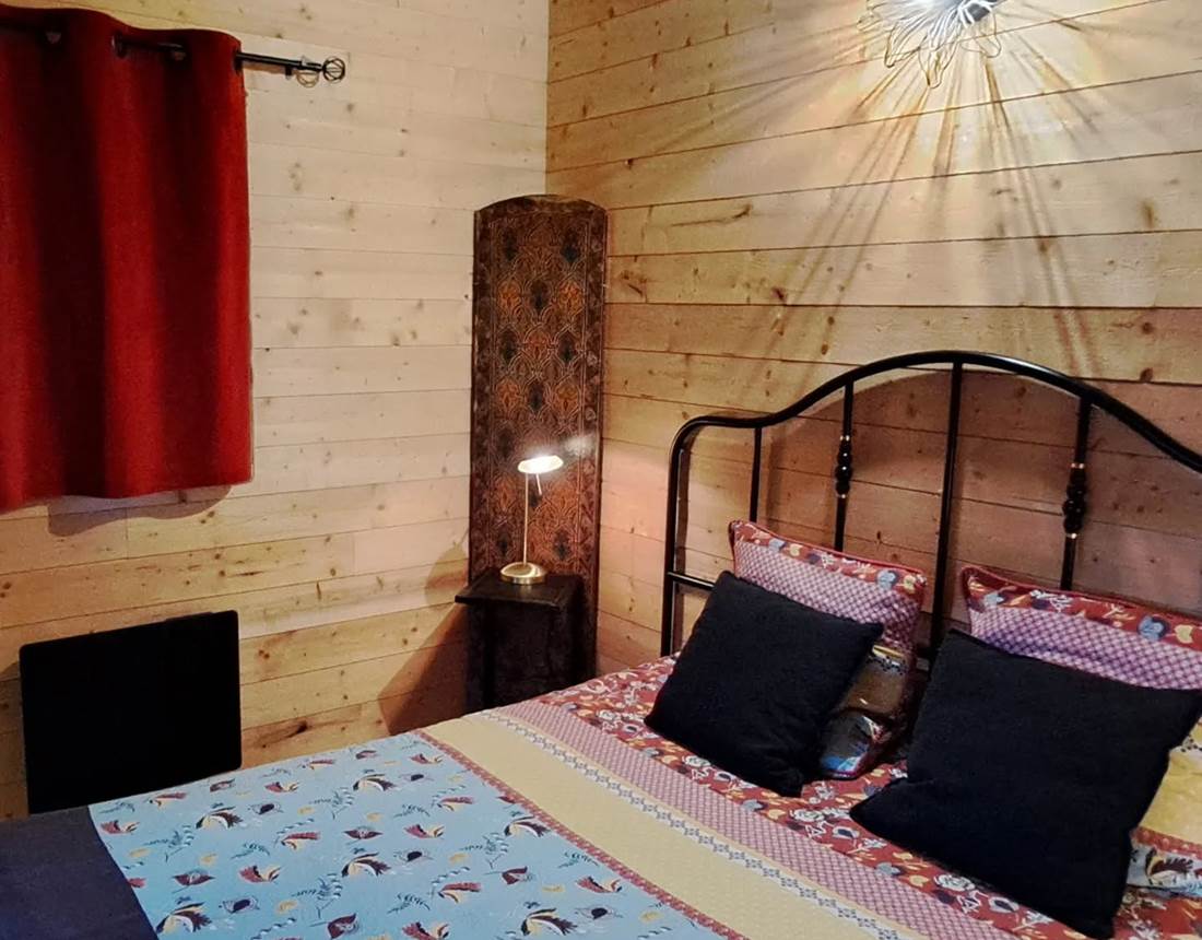 Chambre rouge Grande Cabane INYAQAB