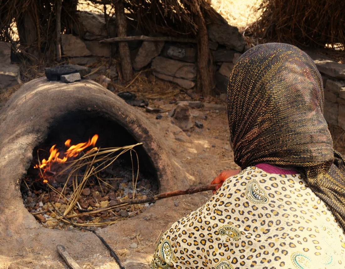 Cuisson du pain dans un four traditionnel
