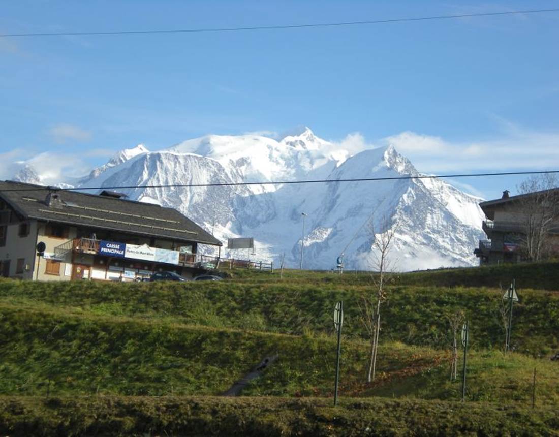 vue depuis le balcon en été