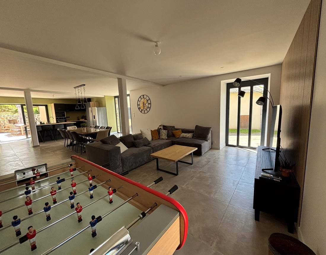 Salon douillet clos des hirondelles limousin