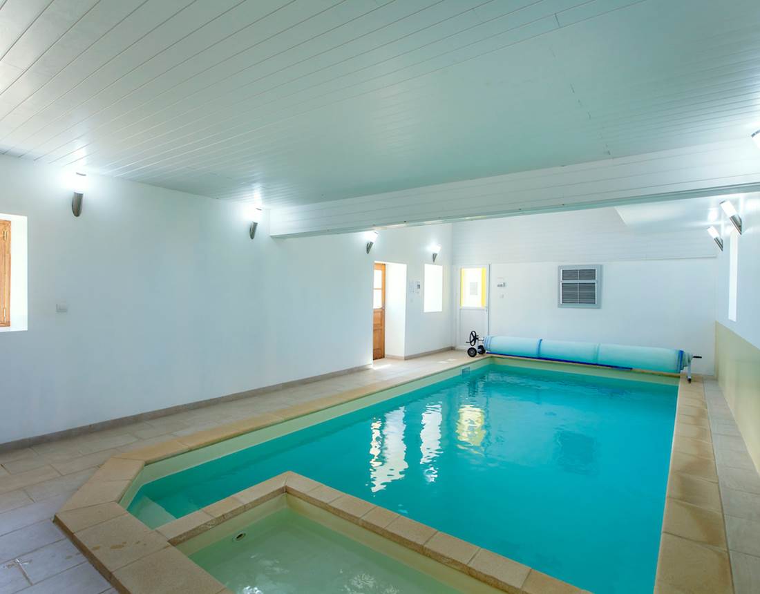 piscine privée de la Tour de guet ,chauffée toute l'année.