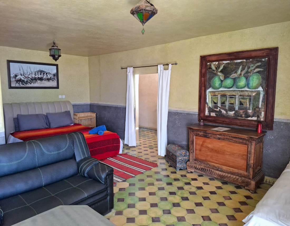 WhatsApp Image 2025-10-23 at 08.33.08