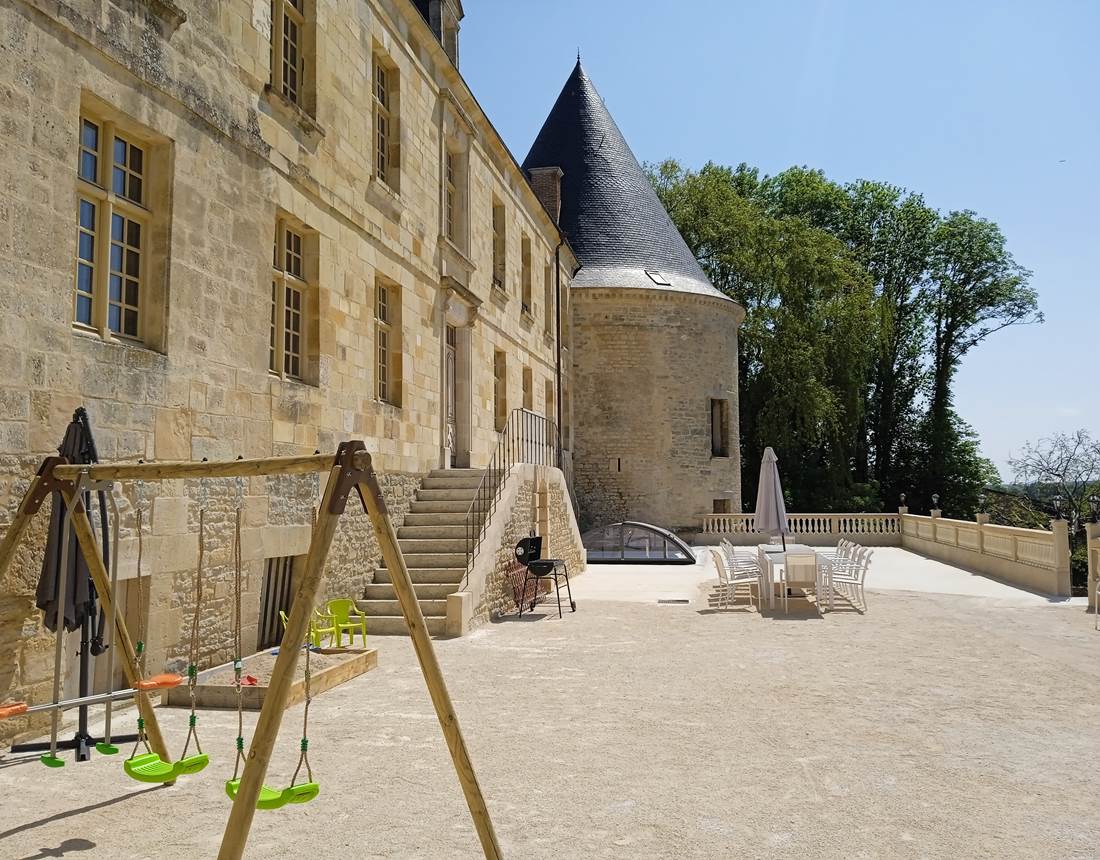 La grande terrasse au Sud, de 300m²
