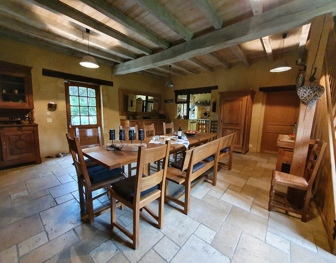 salle a manger avec cuisine