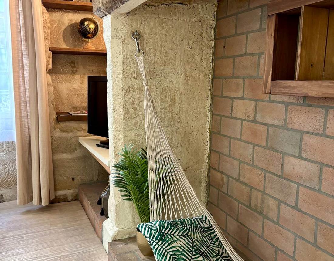 63957d39-9460-4ab7-bd7b-a40be4db9370