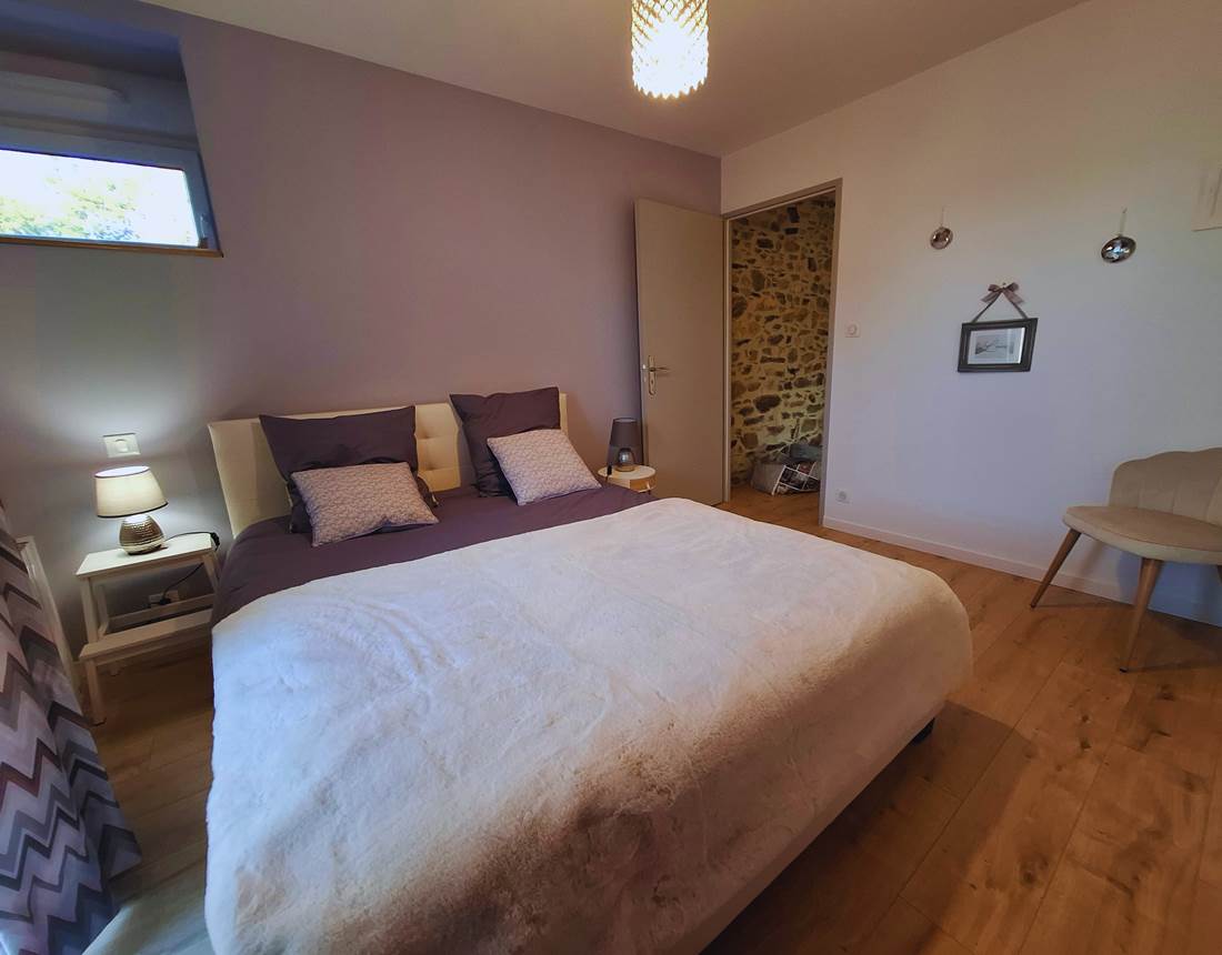chambre double romantique vue hameau clos des hirondelles limousin