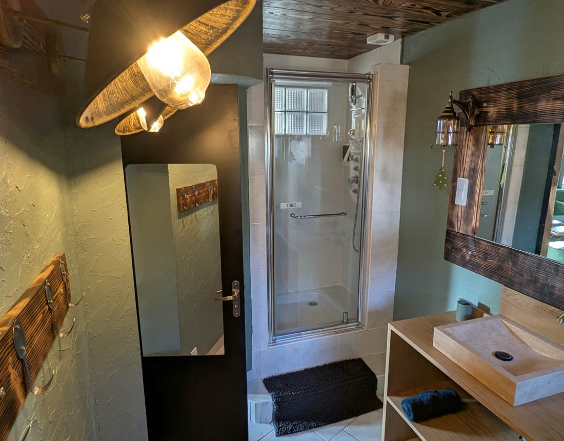 salle-de-bain-avec-linge-fourni