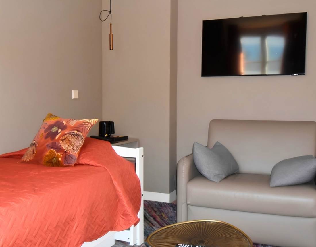 Suite Salon Hotel Jean Bart Paris 6