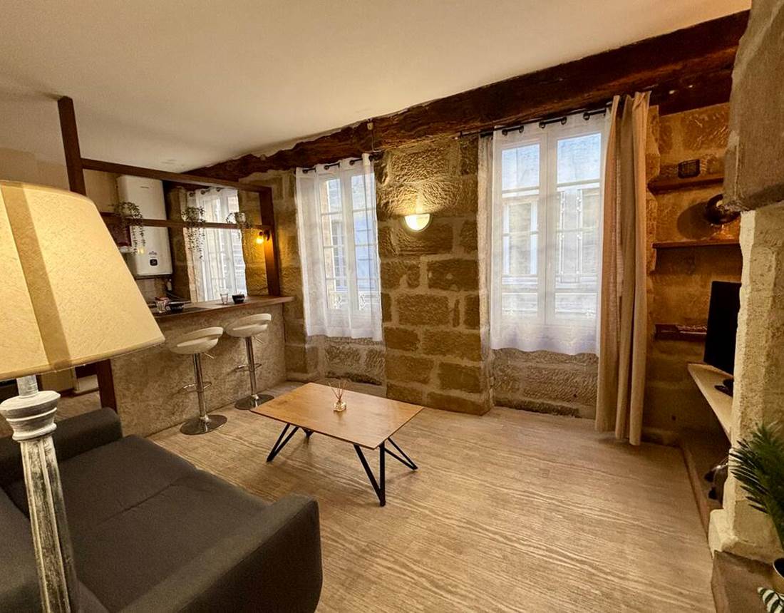 8f64f74c-3b74-4af1-b7a9-e227426d3735