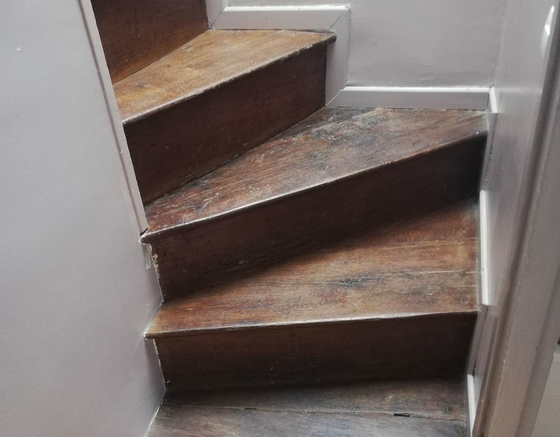 Escalier accès chambre