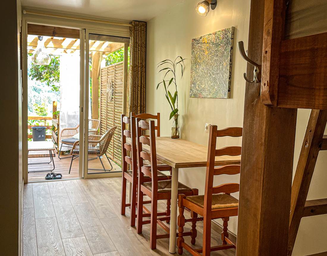 68B224B5-8533-41AE-8C03-424320ADBF02