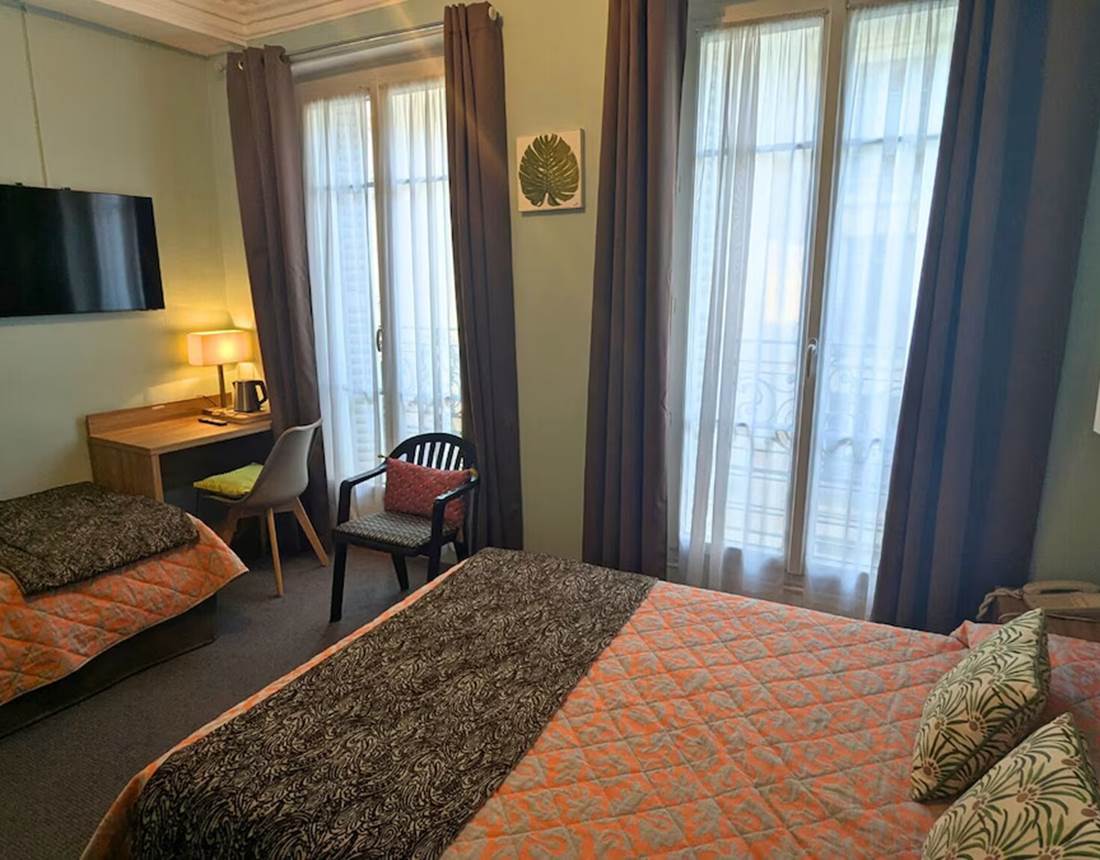 Hotel-Jean-Bart-Chambre-Triple-Paris-6