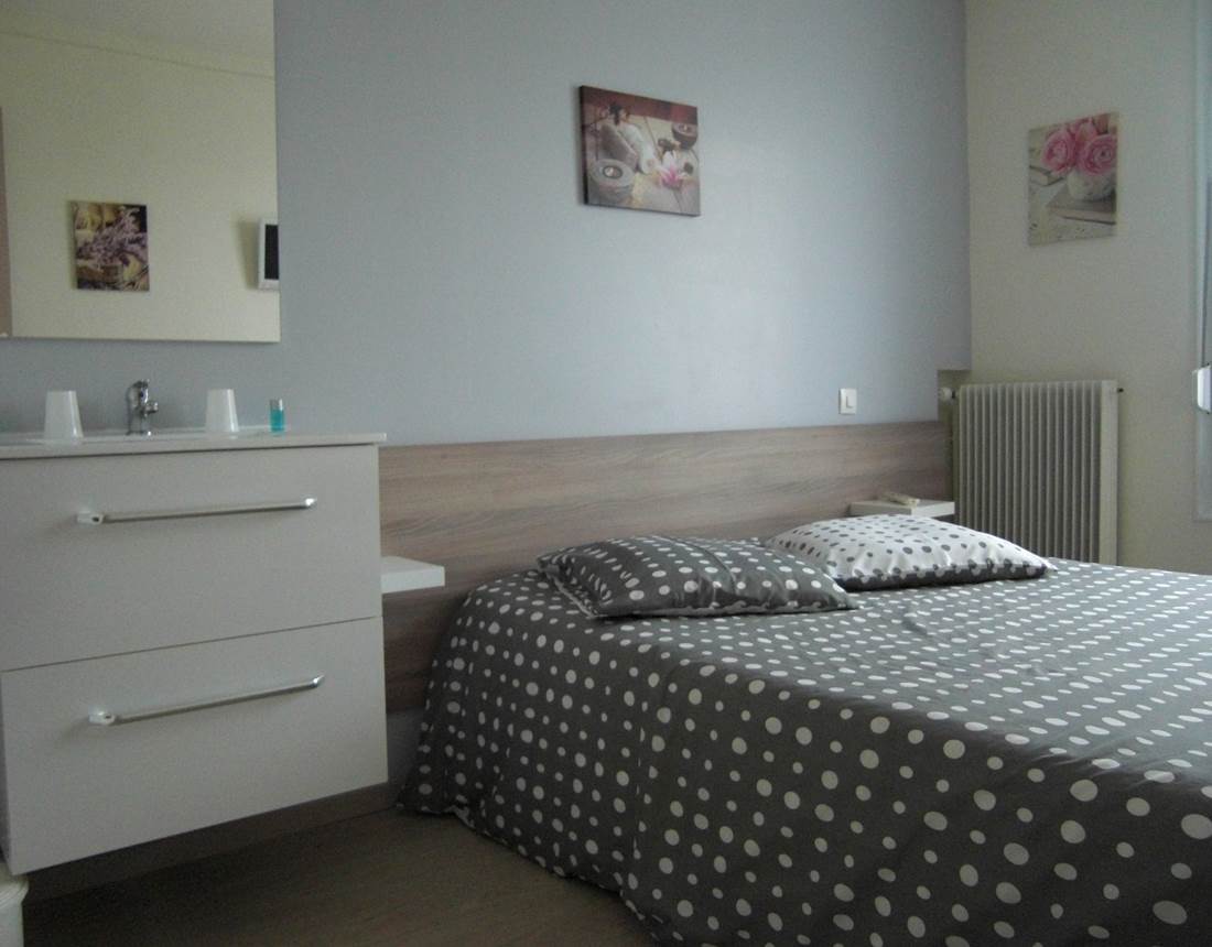 Chambre double économique, côté rue Jean Barnier Epernay