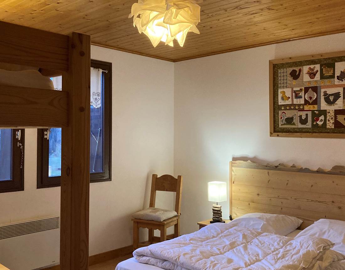 Chambre 3 1 lit double + 1 lit superposé