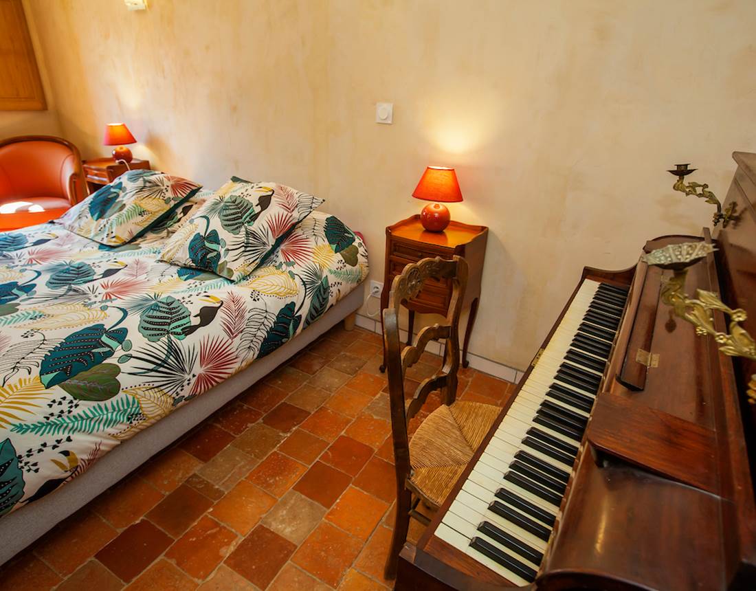 une chambre du gîte de la TOUR DE GUET