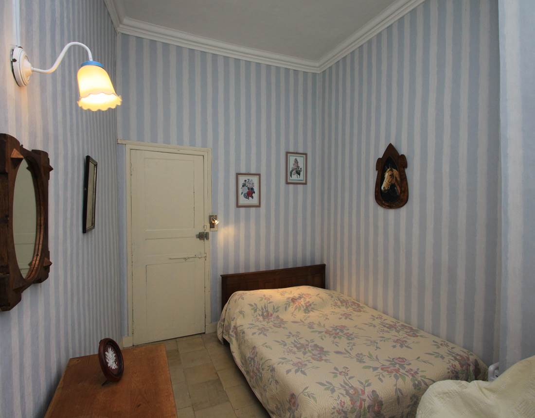 Suite L'Orangerie petite chambre attenante avec lit 140 x 190