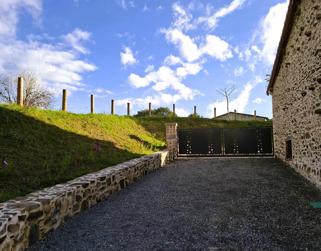 Accès parking clos des hirondelles limousin
