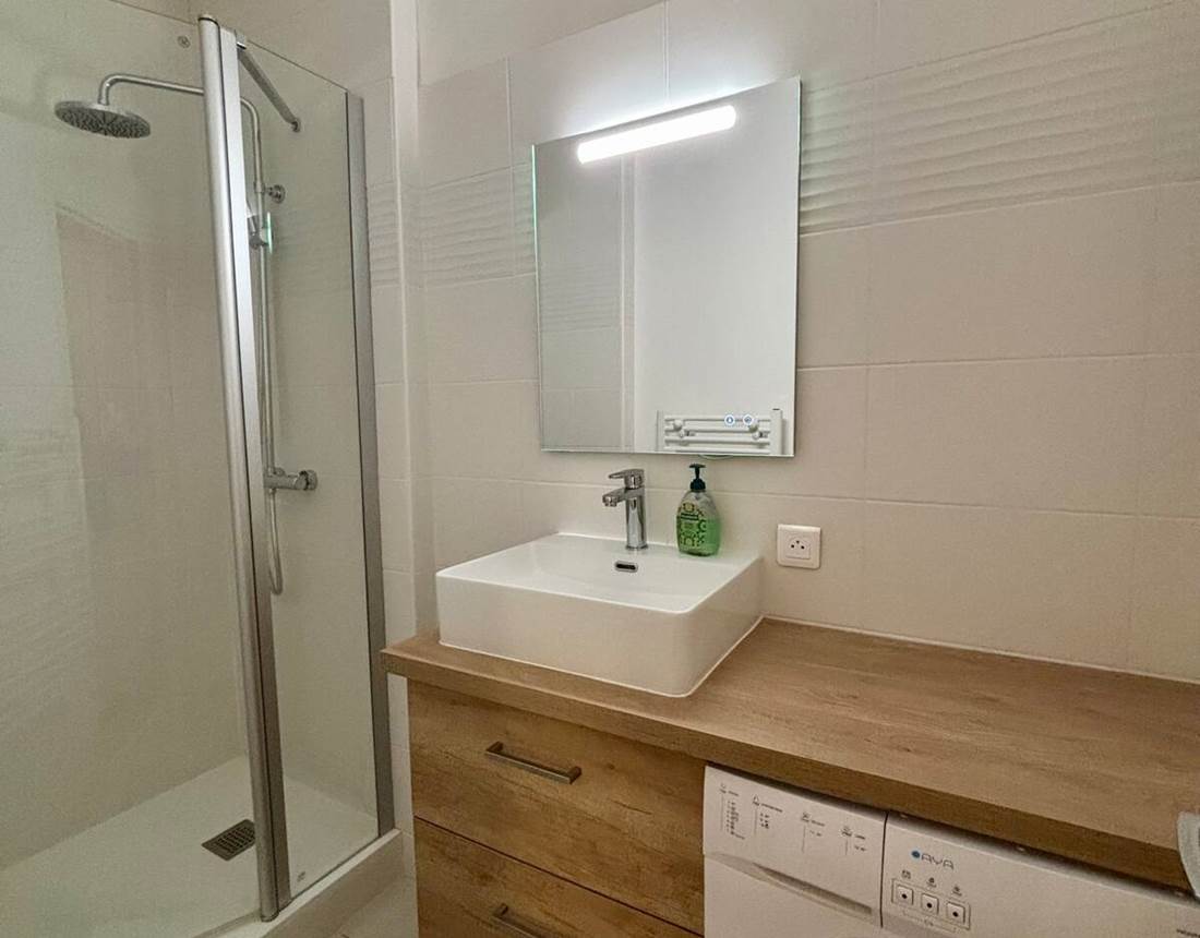 b9162aa4-f879-43a3-b744-161a055084ed