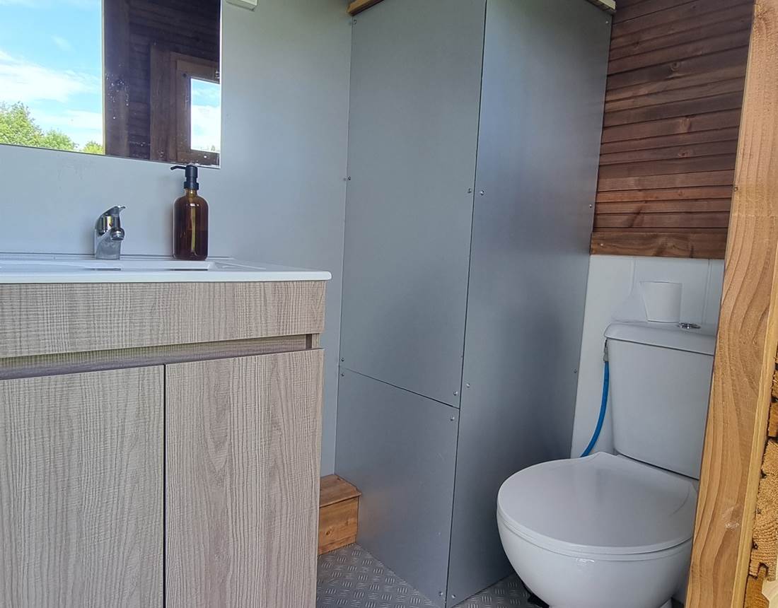 Salle de bain Commune à 300m du logement