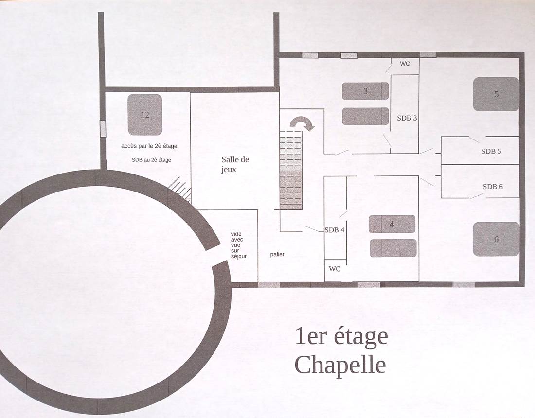 plan 1er étage. accès chambre 12 par le 2è étage