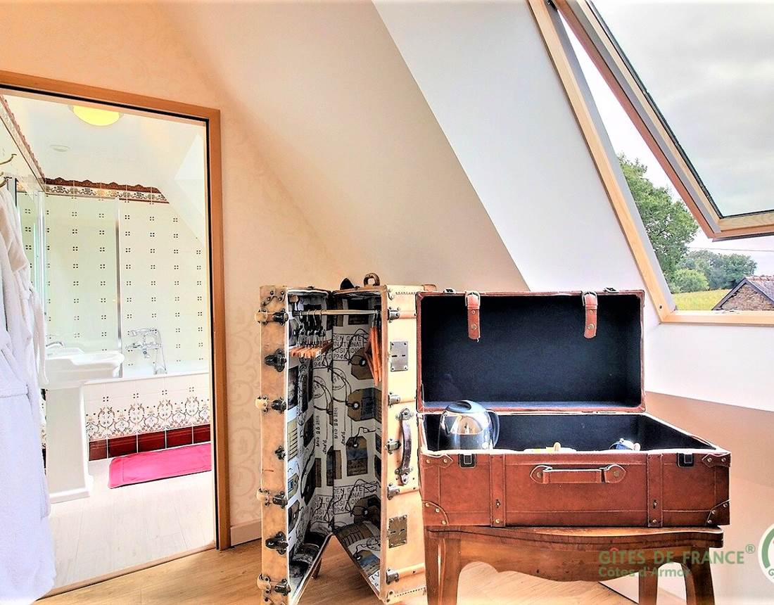 Kergroaz Maner Paimpol Bréhat Albizia 2