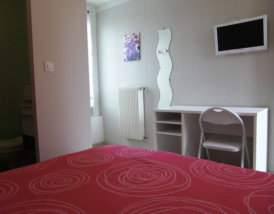 Chambre double confort, côté rue Jean Barnier