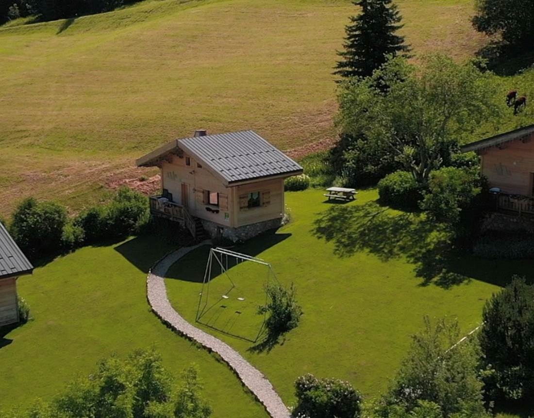 vue-aerienne-chalets-heidi-2