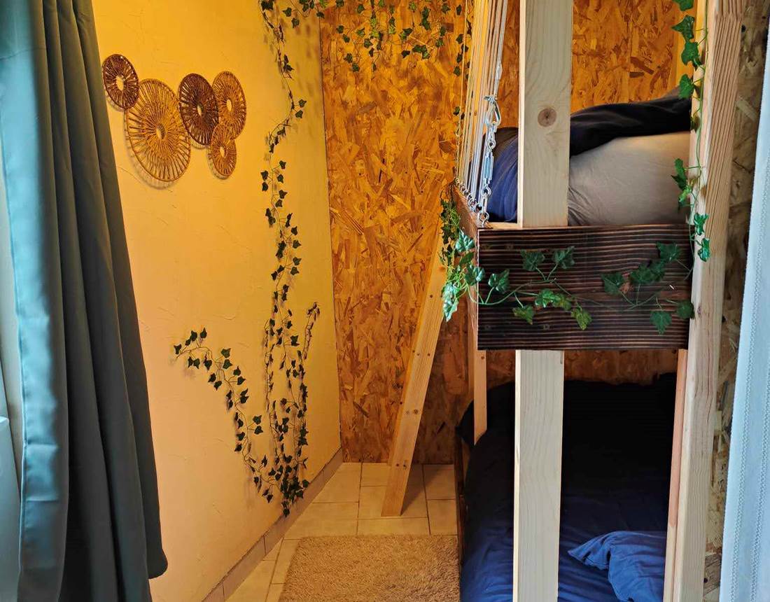 lit-cabane-comme-dans-la-forêt