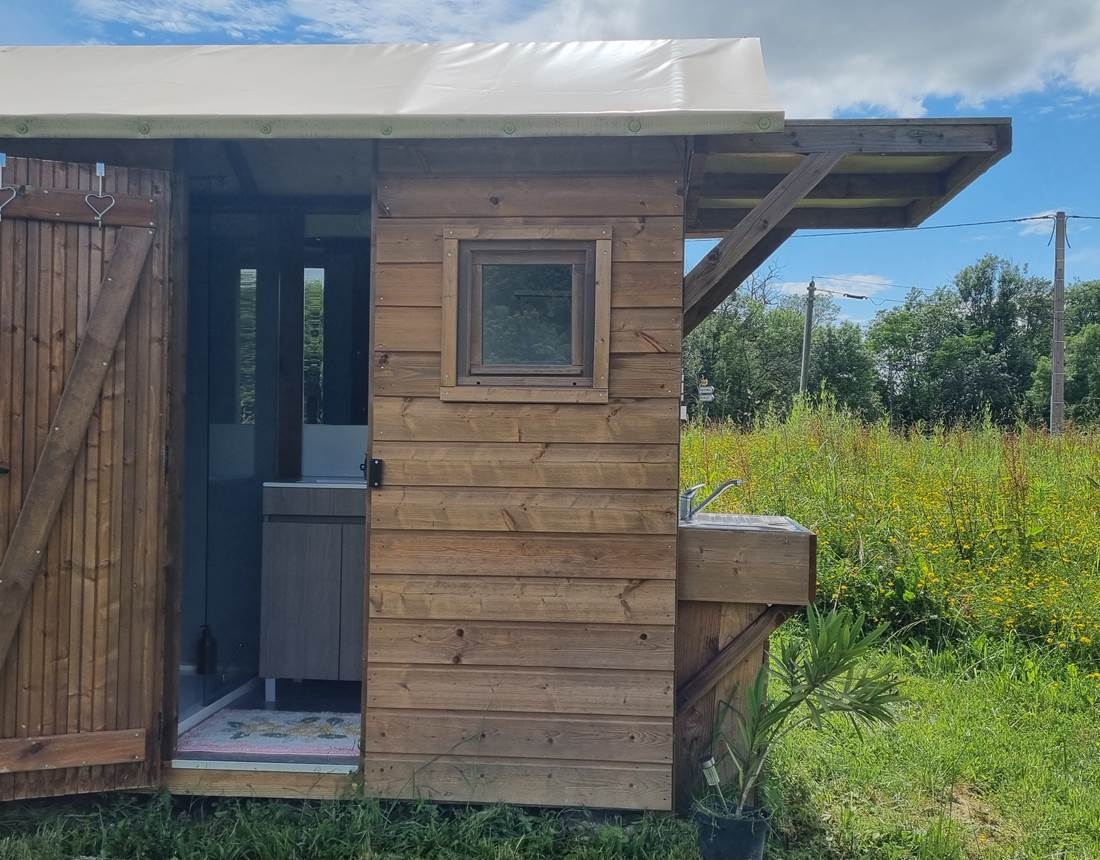 Salle de bain Commune à 300m du logement