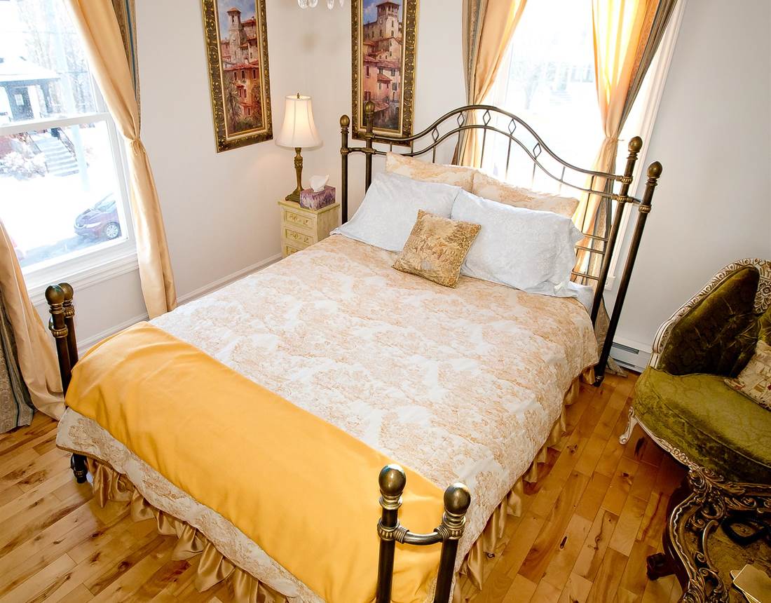 Chambre 04 IMG_9819 (Custom)