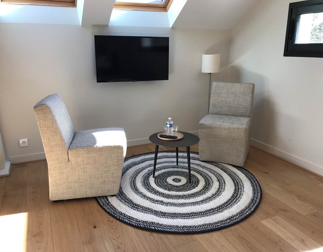 coin salon chambre 4