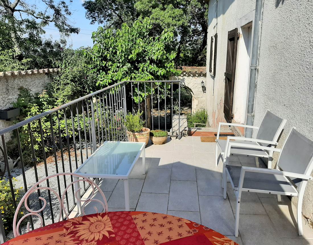 Terrasse Gite lou magnan