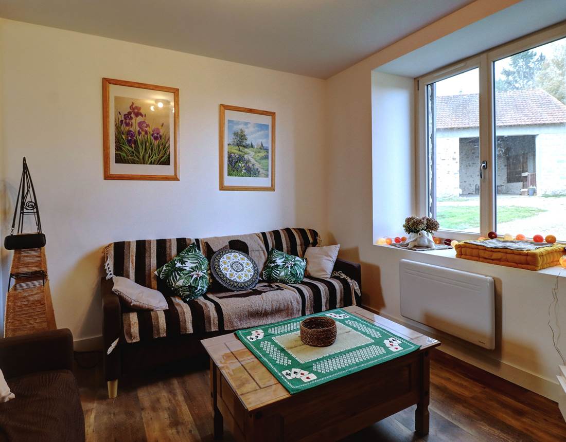 Salon 02 - Gi^te La Suite