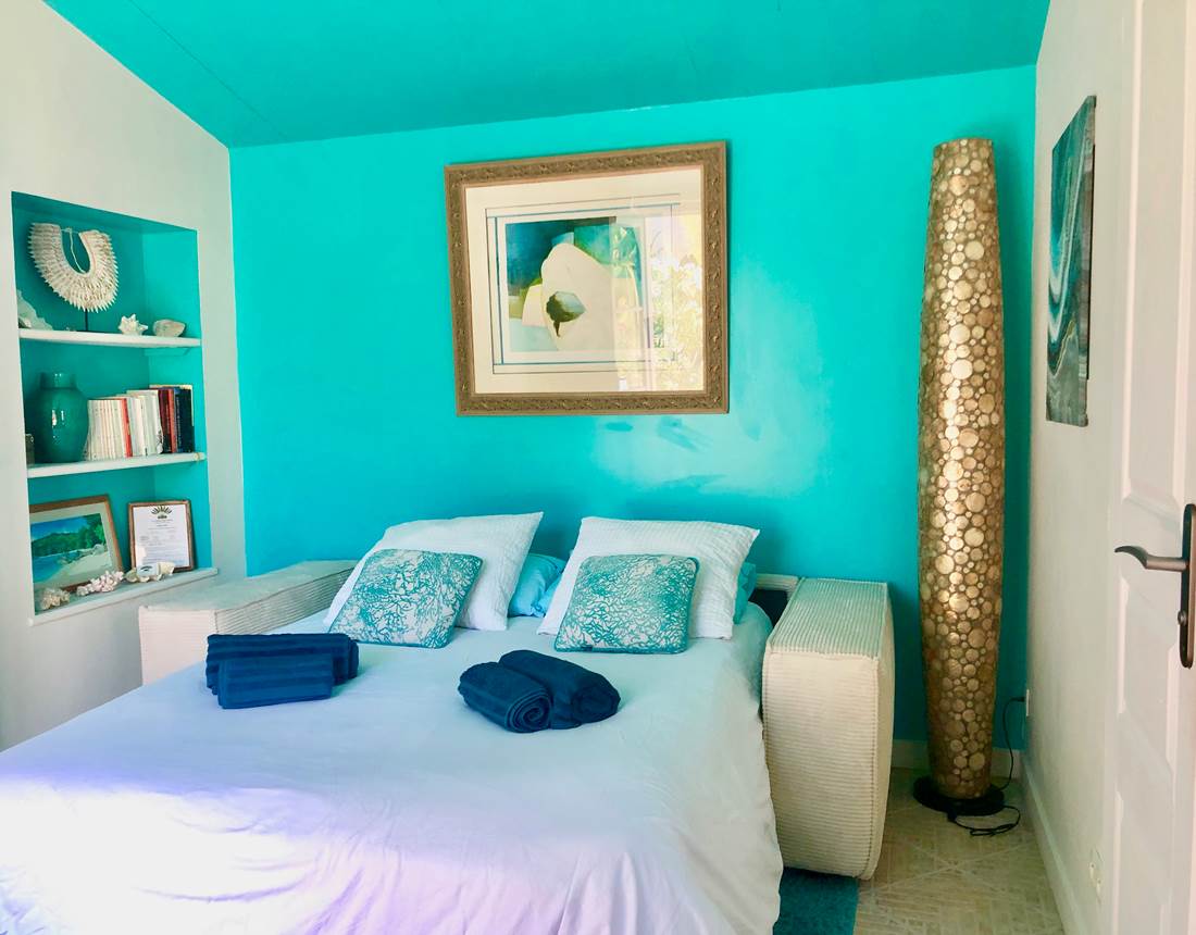 Chambre bleue avec deuxième lit 140