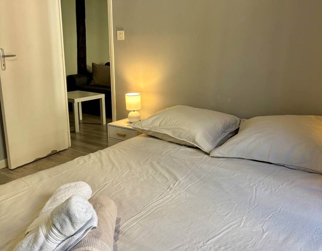 b30a52ba-2181-42e0-b62e-d92918211c1a