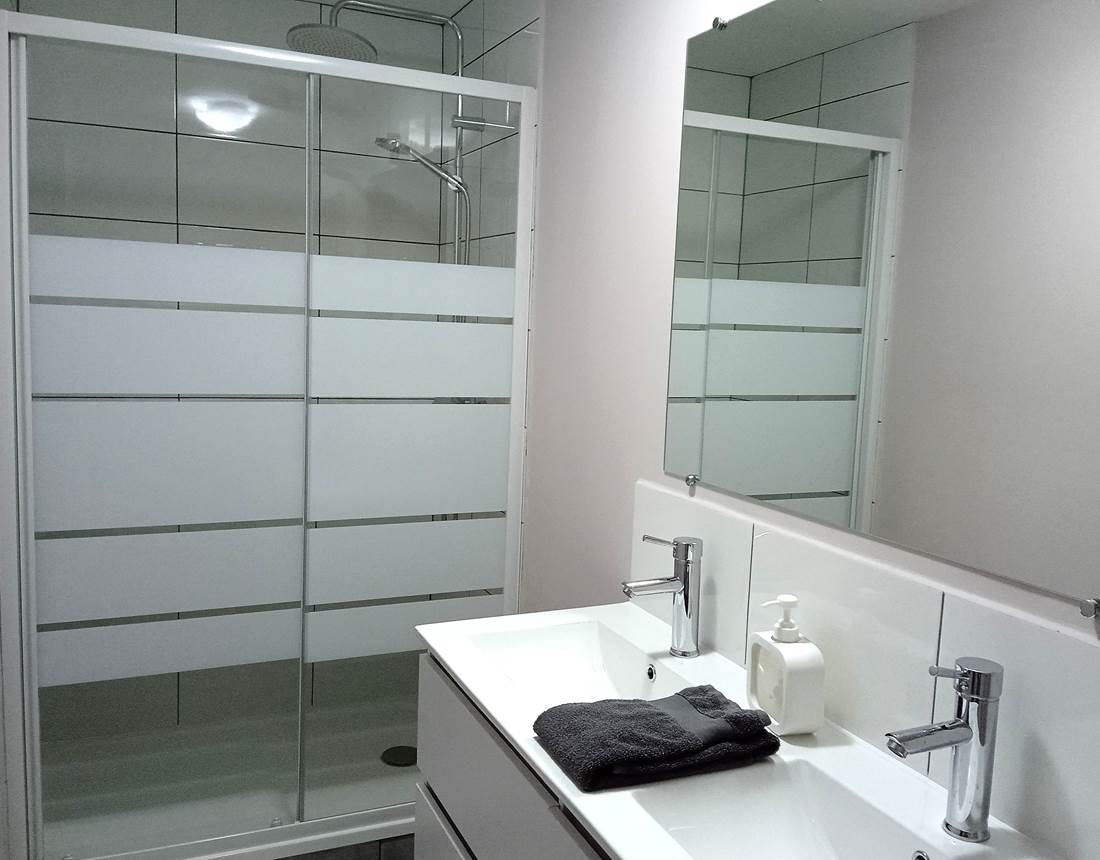 salle d'eau chambre 3