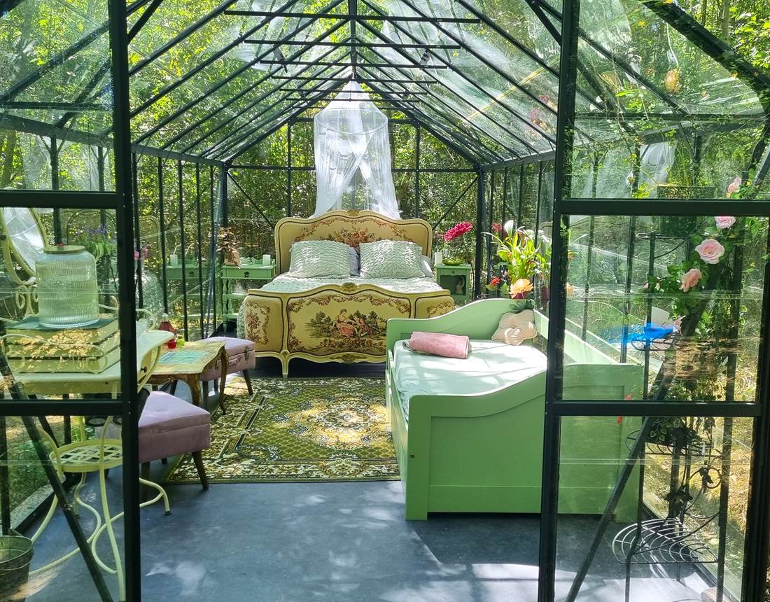 Logementinsolite-serre-lesrevesdambre